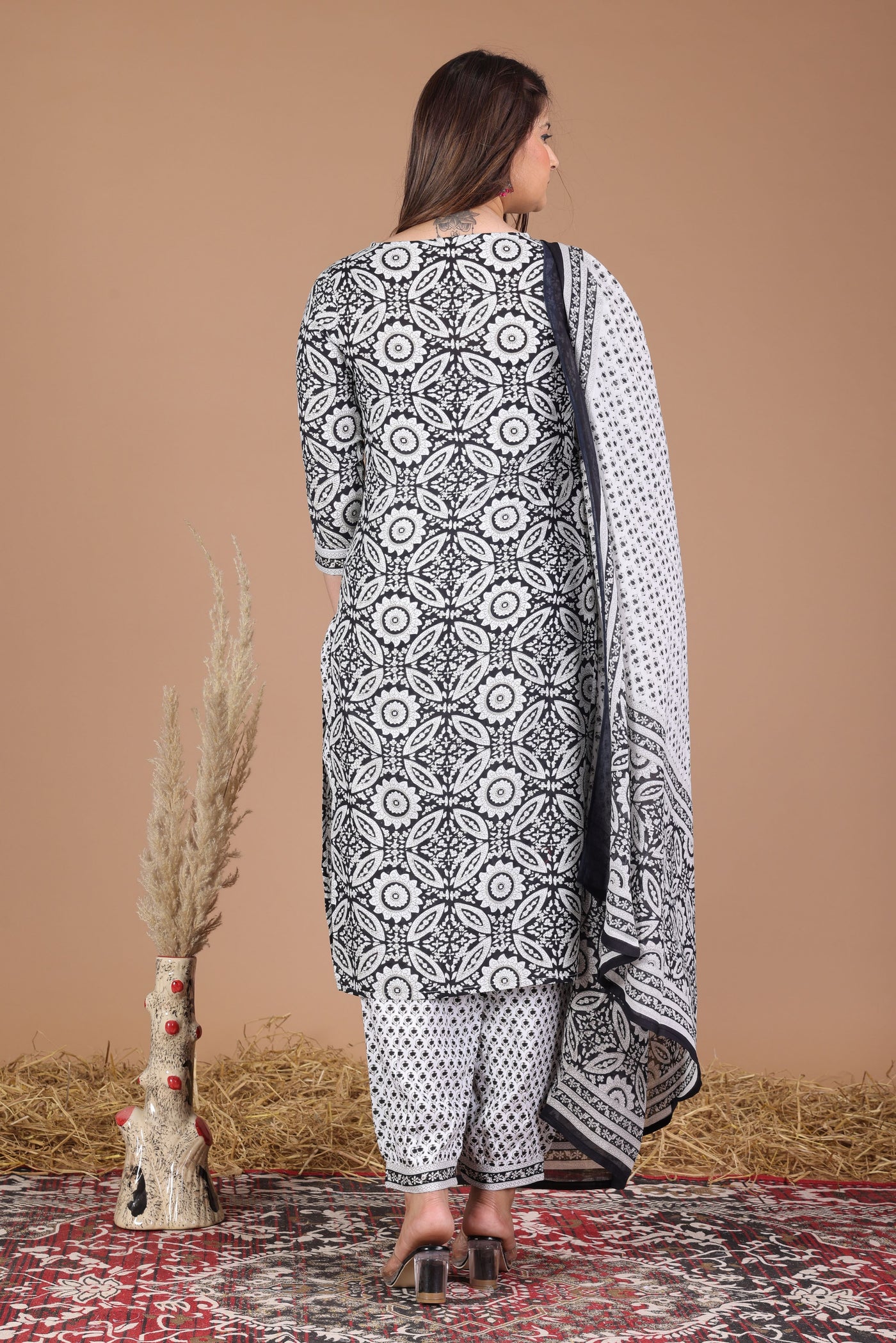 Women's printed  hand work straight kurta with paint and duptta