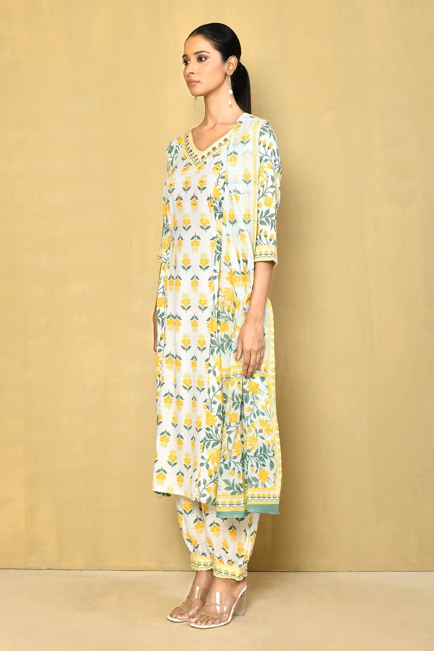 Women's printed Gown kurta with paint sets