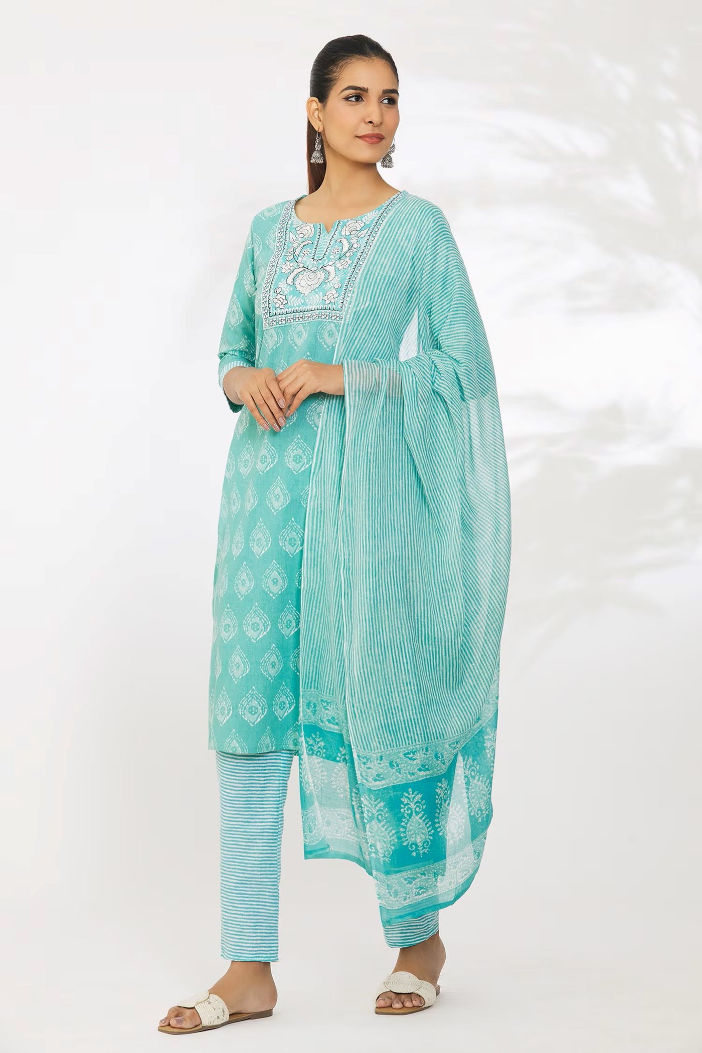 Women's printed  embroiderd  straight kurta with paint & duptta sets